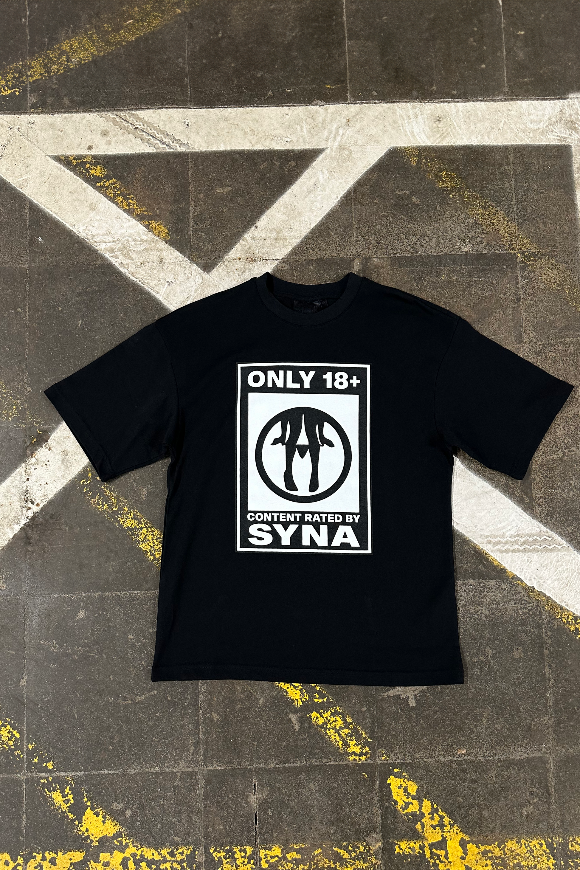 18+ TEE - Syna World