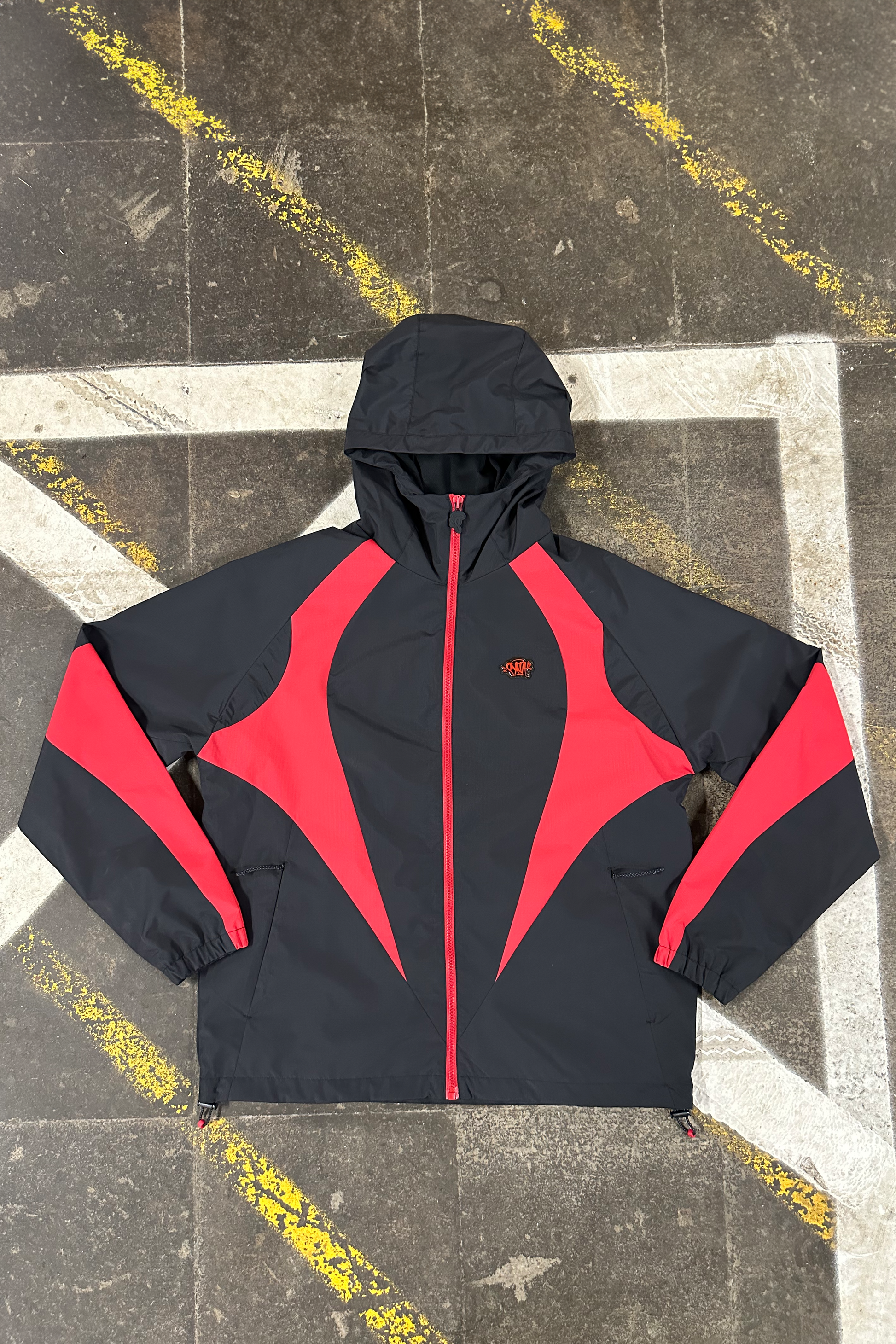 VORTEX WOVEN JACKET – BLACK/RED - Syna World