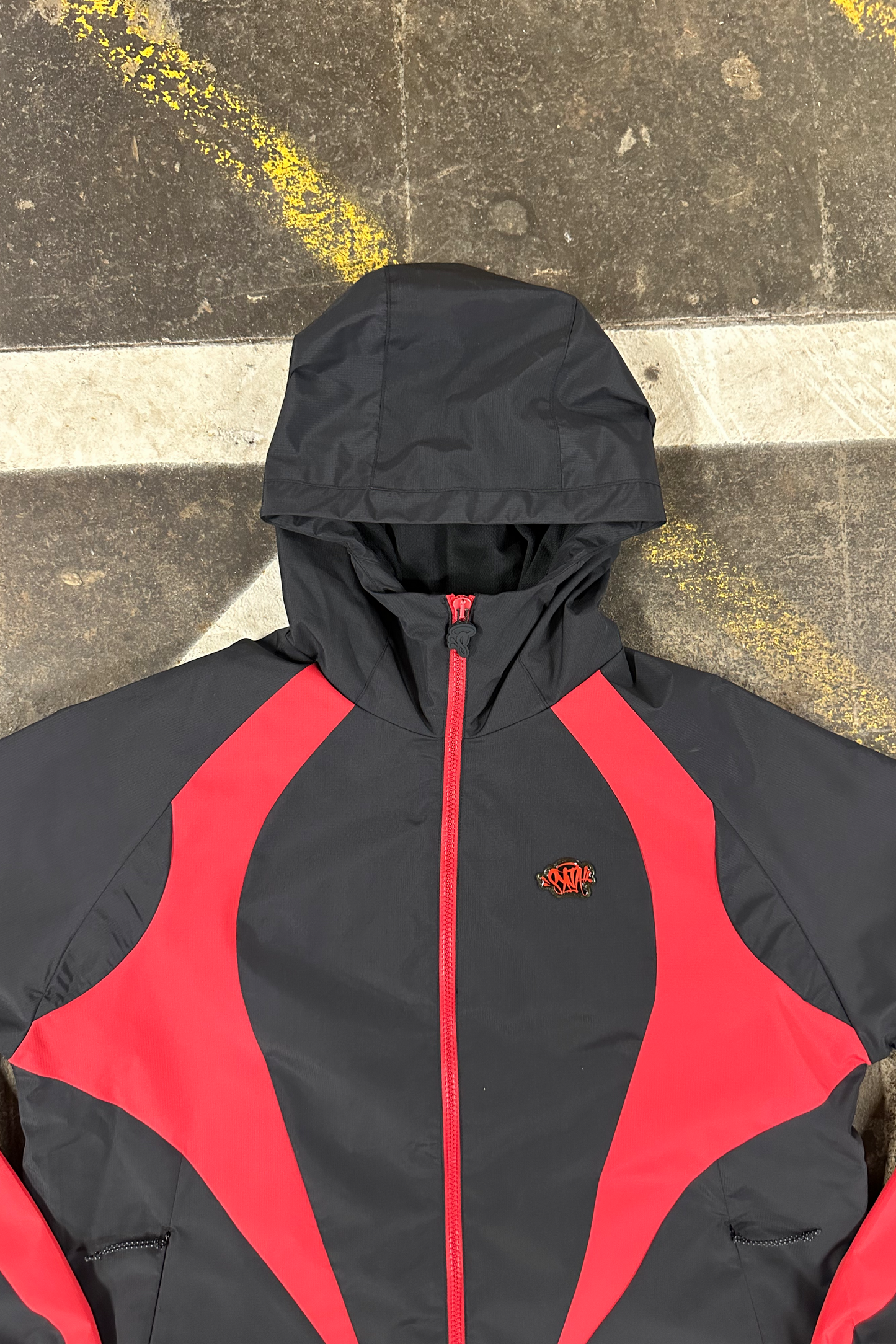 VORTEX WOVEN JACKET – BLACK/RED - Syna World