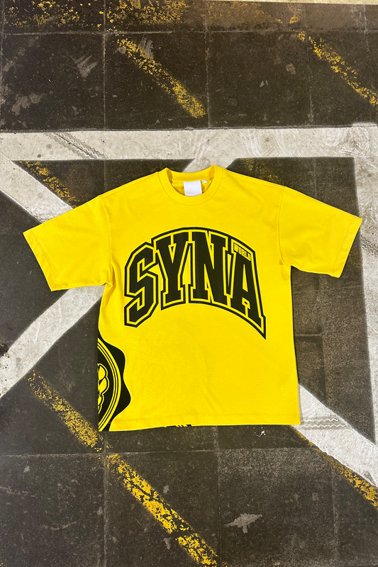 COLLEGE TEE – YELLOW - Syna World